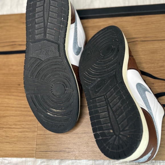 Air Jordan 1 Low SE - Picture 8 of 9
